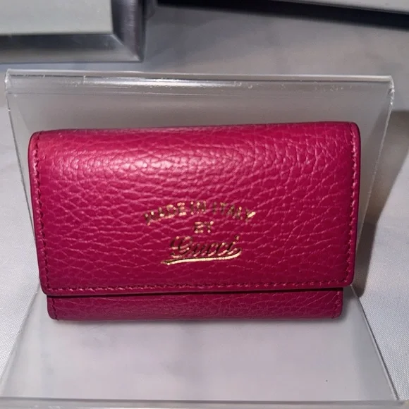 GUCCI SWING LEATHER KEY CASE EUC - Picture 2 of 9